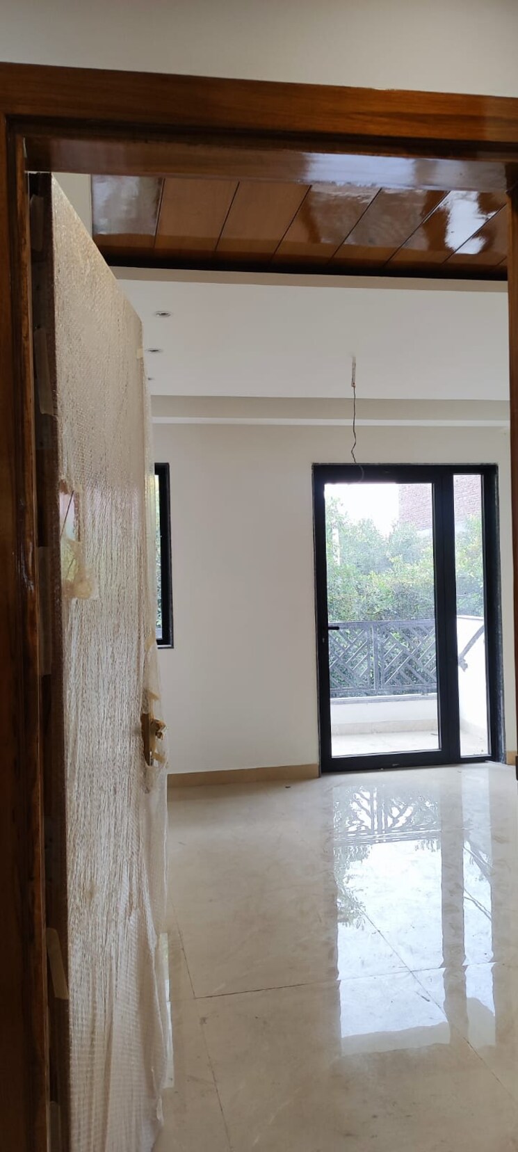 Room, bptp-park-81 4 Bedroom 350 Sq.Ft. Builder Floor In Sector 81 Faridabad 7645474