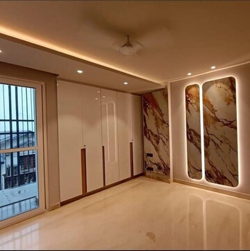 Room in 3 BHK Builder Floor at Igi Airport Area – for Sale