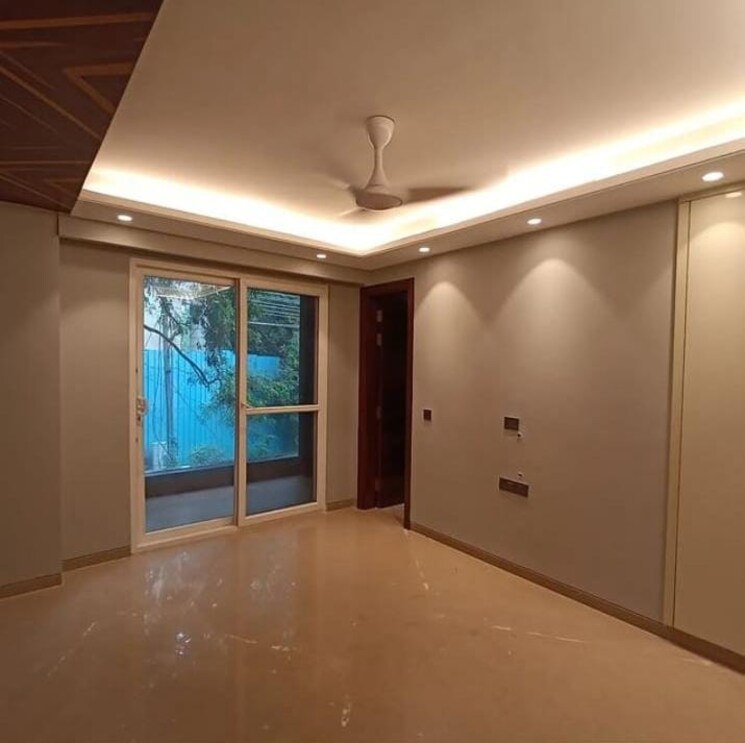 Room, raja puri 4 Bedroom 2000 Sq.Ft. Builder Floor In Raja Puri Delhi 7645685