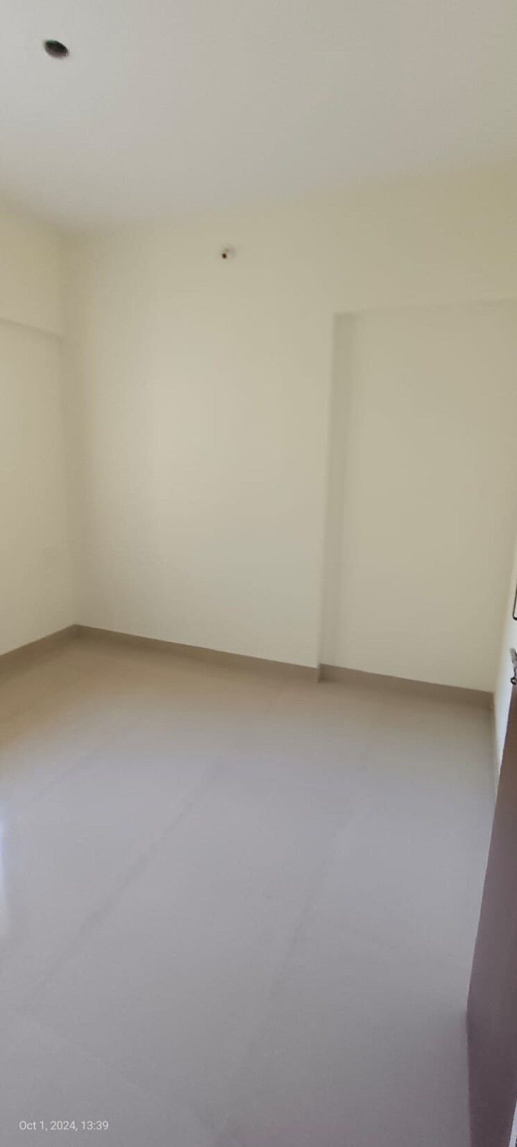 Room, s-chs 1 Bedroom 380 Sq.Ft. Apartment In Uthalsar Thane 7645794