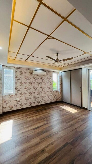Bedroom in 3 BHK Builder Floor at Ansal API Esencia, Sector 67 – for Sale