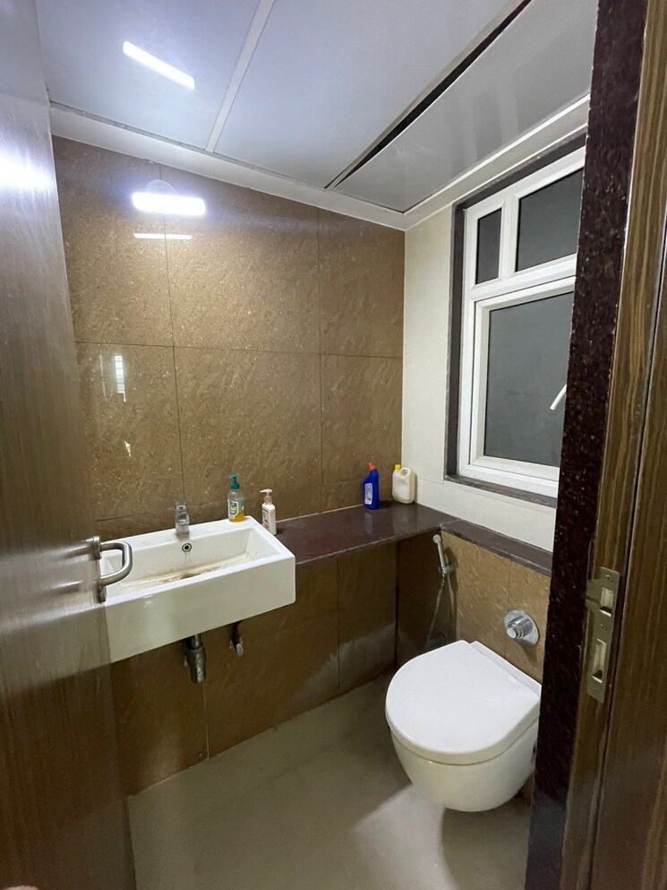 Bathroom, ganga-legend 1 Bedroom 600 Sq.Ft. Apartment In Bavdhan Pune 7646090