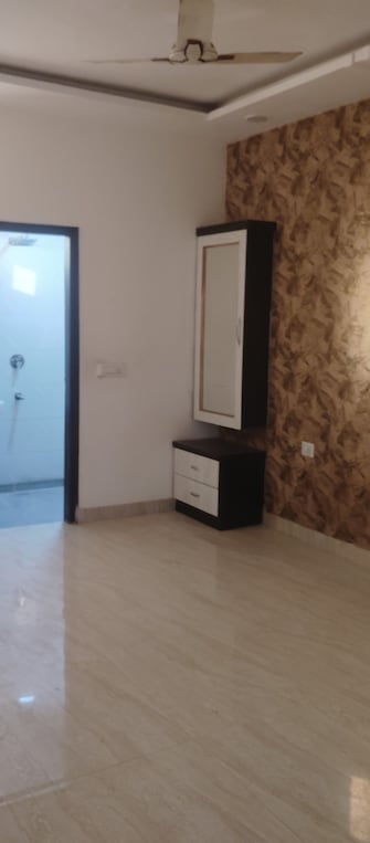 3 BHK Apartment For Rent in Sai Kutir Sector 49 Sector 49 Noida  7646176