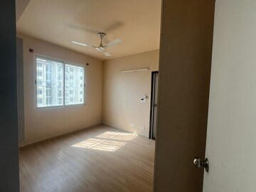 Room in 3.5 BHK Apartment at DLF Westend Heights New Town, Akshayanagar – for Sale