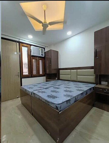 Bedroom in 1 BHK Builder Floor at Vaishali Sector 5 – for Sale