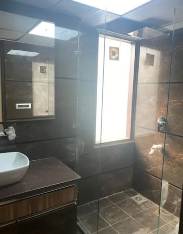 Bathroom in 1 BHK Builder Floor at Vaishali Sector 5 – for Sale