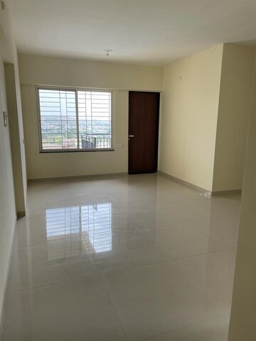 Room in 2 BHK Apartment at Vertical Alcinia, Mohammadwadi – for Rent