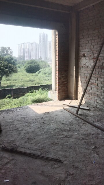 Bedroom in 5 BHK Villa at Noida Central – for Sale