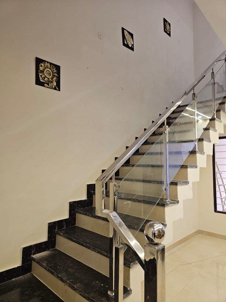 undefined, sahastradhara road 3 Bedroom 2200 Sq.Ft. Independent House In Sahastradhara Road Dehradun 7647260