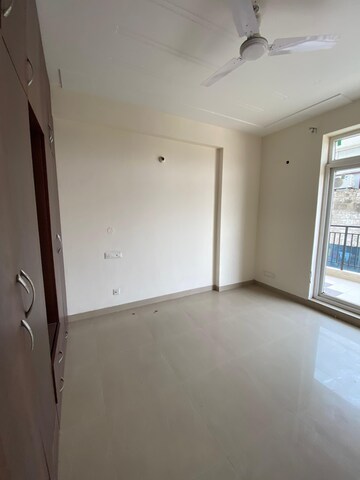 Room in 3 BHK Apartment at MS Enclave Zirakpur, Dhakoli Village – for Sale