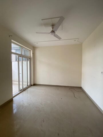 Room in 3 BHK Apartment at MS Enclave Zirakpur, Dhakoli Village – for Sale
