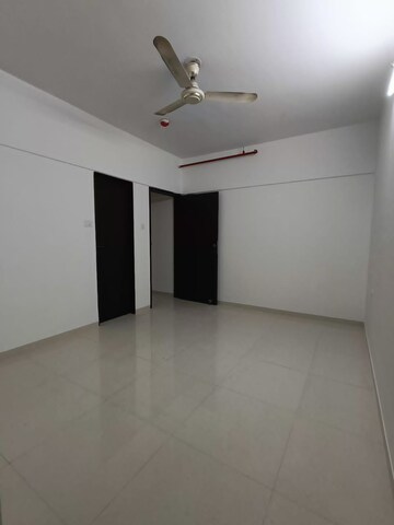 Room in 1 BHK Apartment at Puranik Abitante, Bavdhan – for Sale