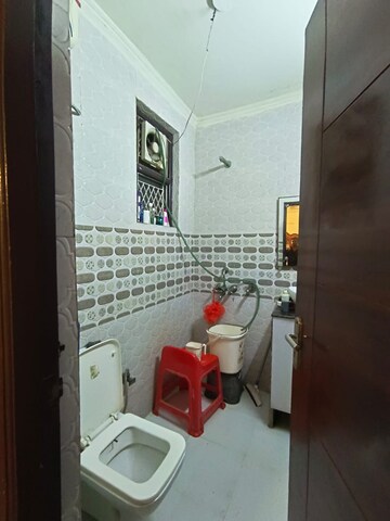 Bathroom in 3 BHK Builder Floor at Green Fields Colony – for Sale