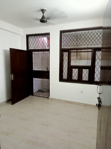 Room in 1 BHK Builder Floor at Neb Sarai – for Sale