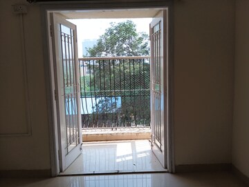 Room in 2 BHK Apartment at Windsor Garden Enclave, Vasant Vihar – for Sale