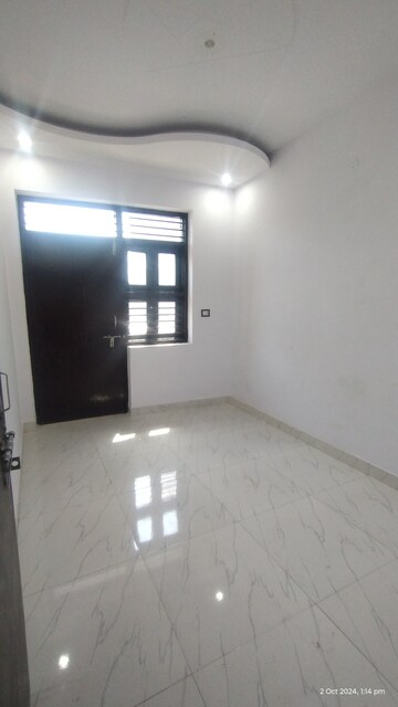 Building Lobby in 2 BHK Builder Floor at Uttam Nagar – for Sale