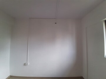 Furnished Amenities in 1 BHK Apartment at Raymond Aashiyana, Vartak Nagar – for Rent