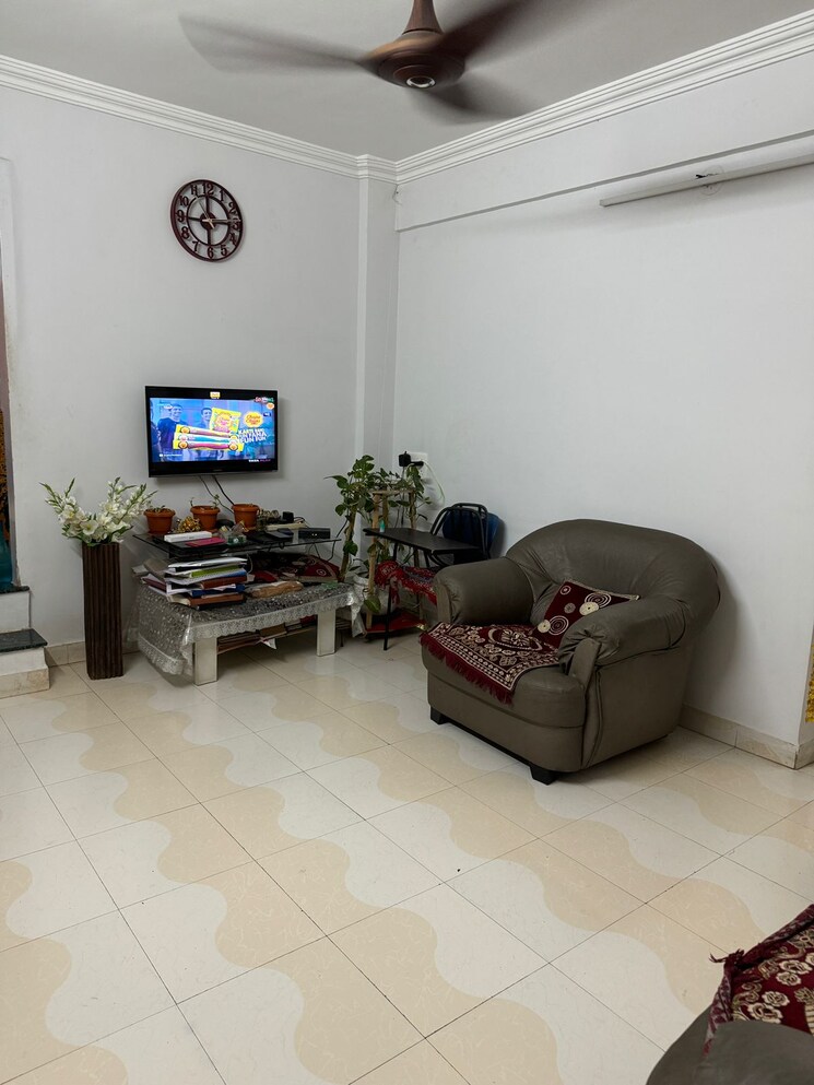 Living Room, pasaydan-chs-shaniwar-peth 2 Bedroom 900 Sq.Ft. Apartment In Shaniwar Peth Pune 7649250