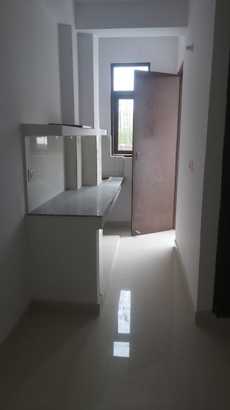 1 RK Builder Floor For Rent in Vasundhara Enclave Delhi  7649314