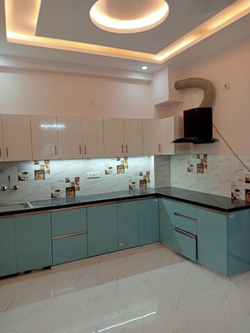 Kitchen in 4 BHK Villa at Deva Road – for Sale