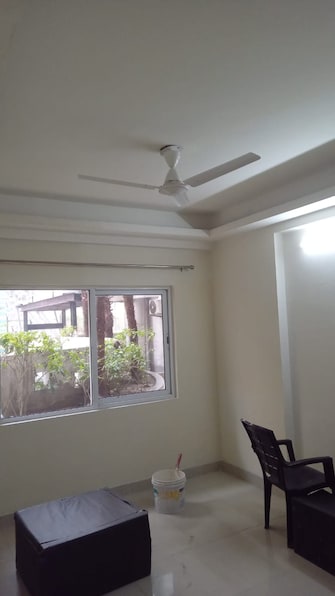 1 BHK Apartment For Resale in VVIP Iconic Towers Noida Ext Gaur City Greater Noida  7649814