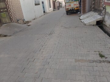 Parking in 3 BHK Independent House at LudhianA-Chandigarh Hwy – for Sale