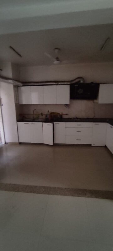 Kitchen in 4 BHK Apartment at Omaxe Heights, Sector 86 – for Sale