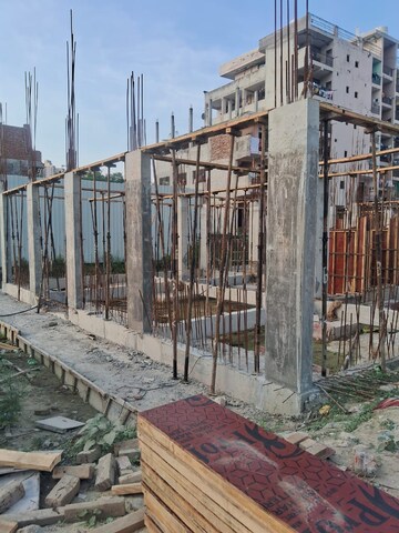 2 BHK Apartment For Sale in Noida Central