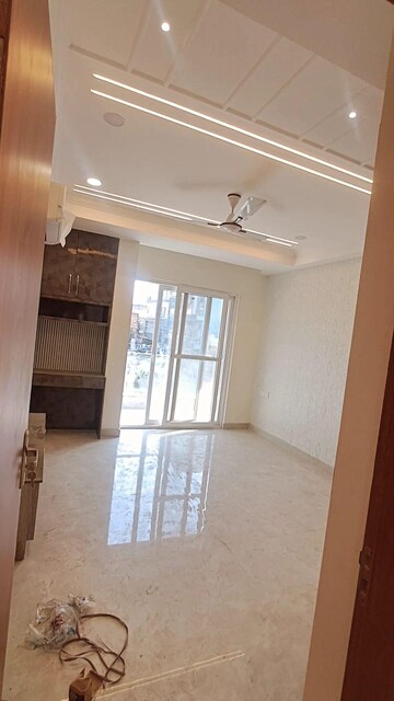 Kitchen in 3 BHK Builder Floor at Sector 28 – for Sale