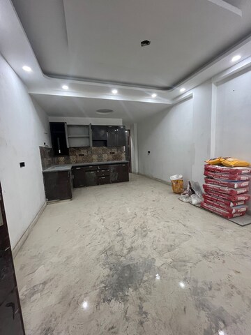 Parking in 1 BHK Builder Floor at Chattarpur – for Sale