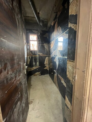 Kitchen in 1 BHK Builder Floor at Chattarpur – for Sale