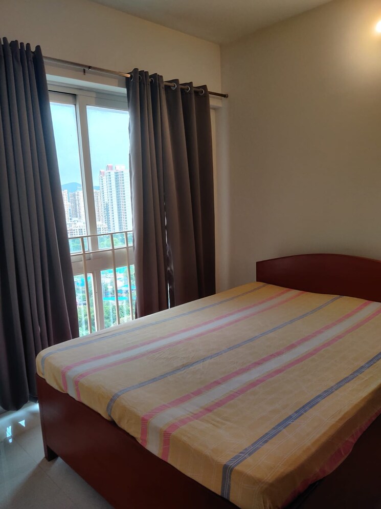 Bedroom, hiranandani-estate-rodas-enclave 1 Bedroom 700 Sq.Ft. Apartment In Ghodbunder Road Thane 7650552
