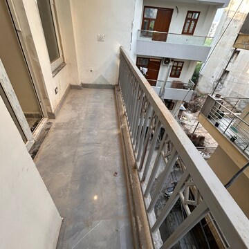 2 BHK Builder Floor For Sale in Chattarpur