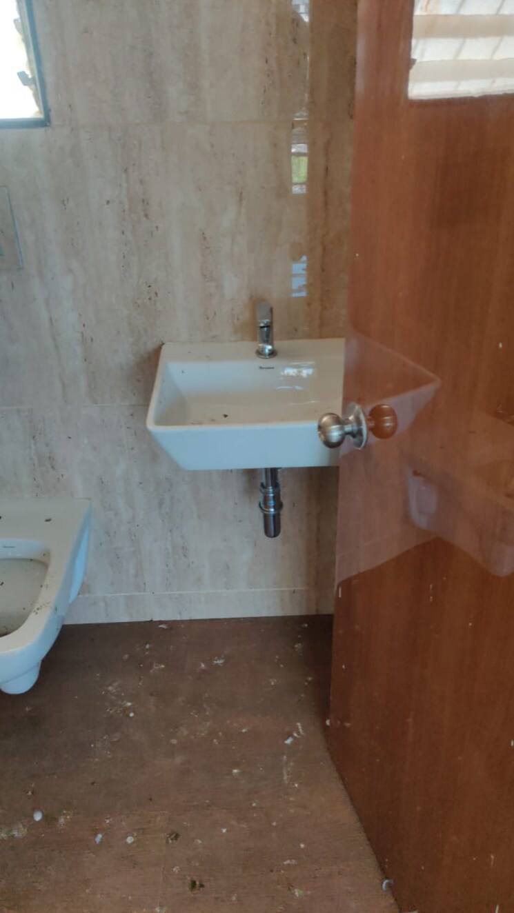 Bathroom, rna-ng-diamond-hill 2 Bedroom 556 Sq.Ft. Apartment In Beverly Park Thane 7650907