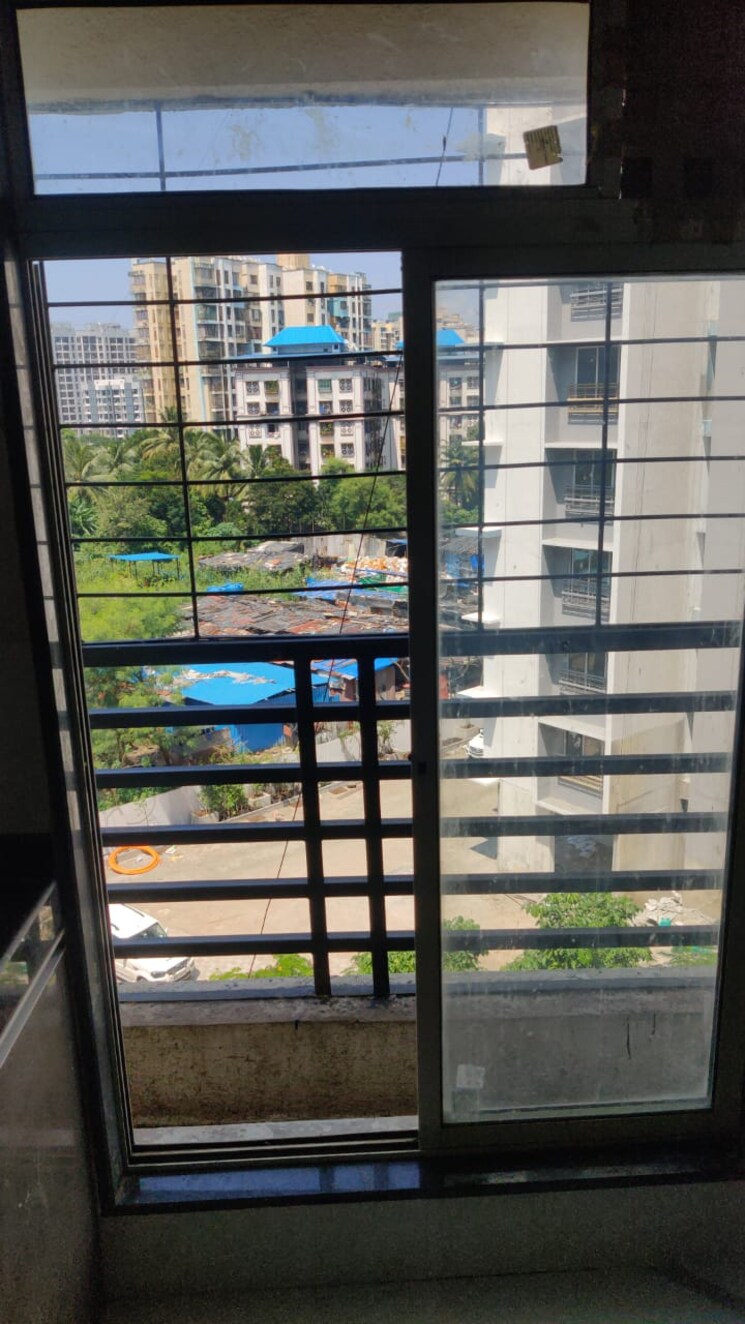 Balcony, rna-ng-diamond-hill 2 Bedroom 556 Sq.Ft. Apartment In Beverly Park Thane 7650907