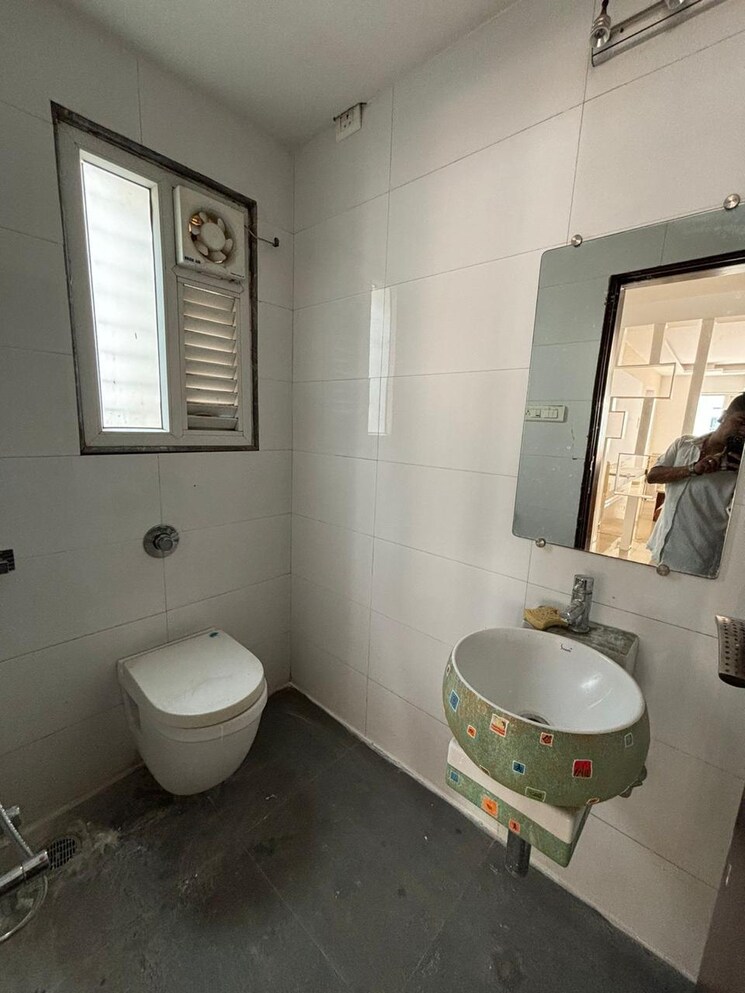 Bathroom, parmar-avienus 4 Bedroom 4500 Sq.Ft. Apartment In Sopan Baug Pune 7650981