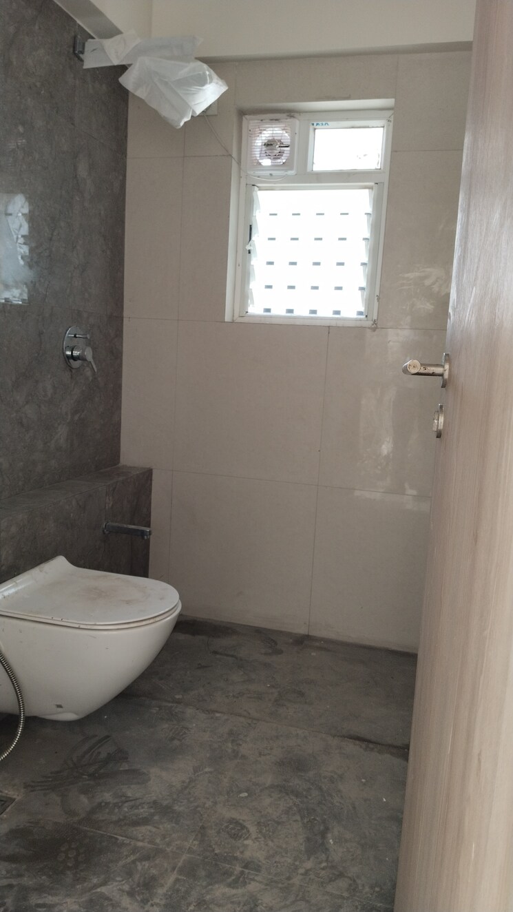 Bathroom, suraj-ave-maria 1 Bedroom 423 Sq.Ft. Apartment In Dadar West Mumbai 7651422
