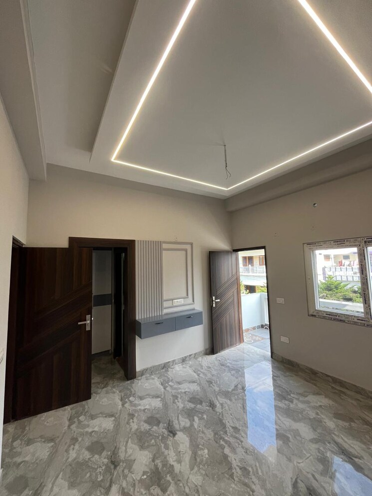 Room, ballupur 3 Bedroom 1850 Sq.Ft. Builder Floor In Ballupur Dehradun 7651610