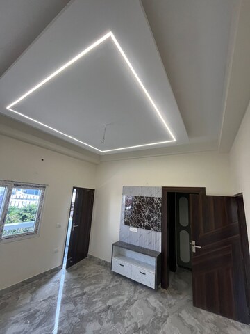 Furnished Amenities in 3 BHK Builder Floor at Ballupur – for Sale