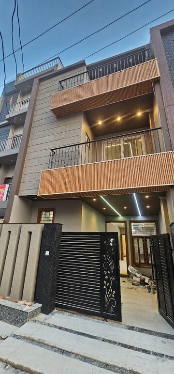 3.5 BHK Independent House For Sale in Sahastradhara