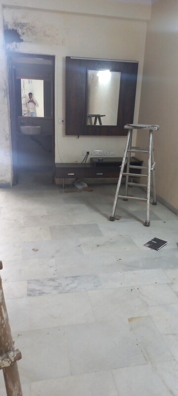 2 BHK Builder Floor For Rent in Green Park