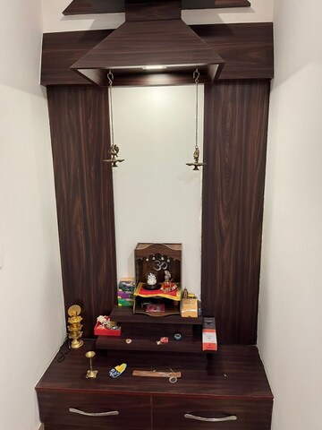 Furnished Amenities in 3 BHK Builder Floor at Unitech Nirvana Country Cedar Crest, Sector 50 – for Sale
