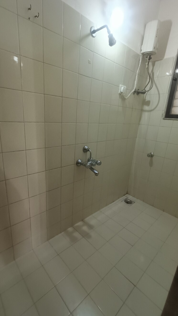 Bathroom, amazon-park 1 Bedroom 435 Sq.Ft. Apartment In Borivali West Mumbai 7652632