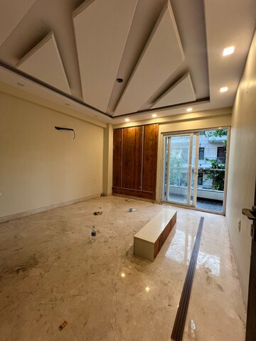Kitchen in 4 BHK Builder Floor at Sector 55 – for Sale