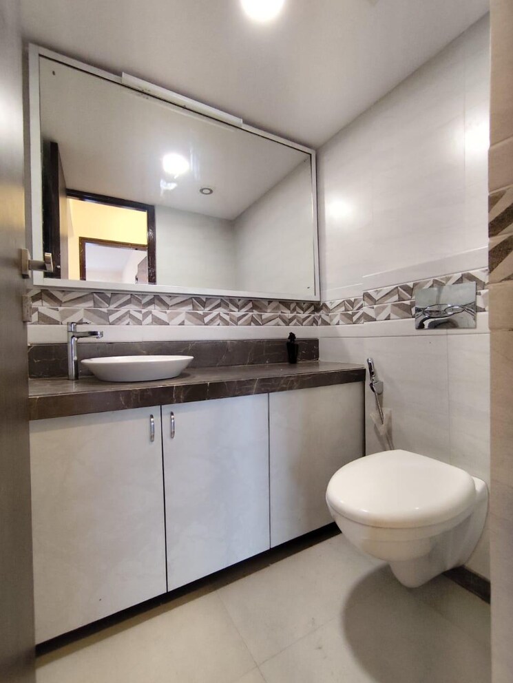 Bathroom, ultra-space-insignia 4 Bedroom 1780 Sq.Ft. Apartment In Kalina Mumbai 7652771