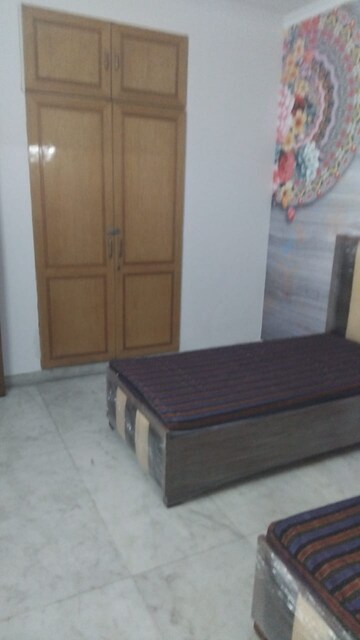 Room in  Pg at Sector 71 – for Rent