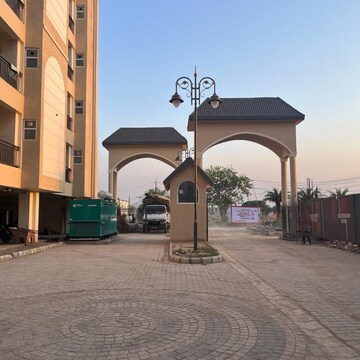 3 BHK Apartment For Sale in CRD Golden Castle, High Ground