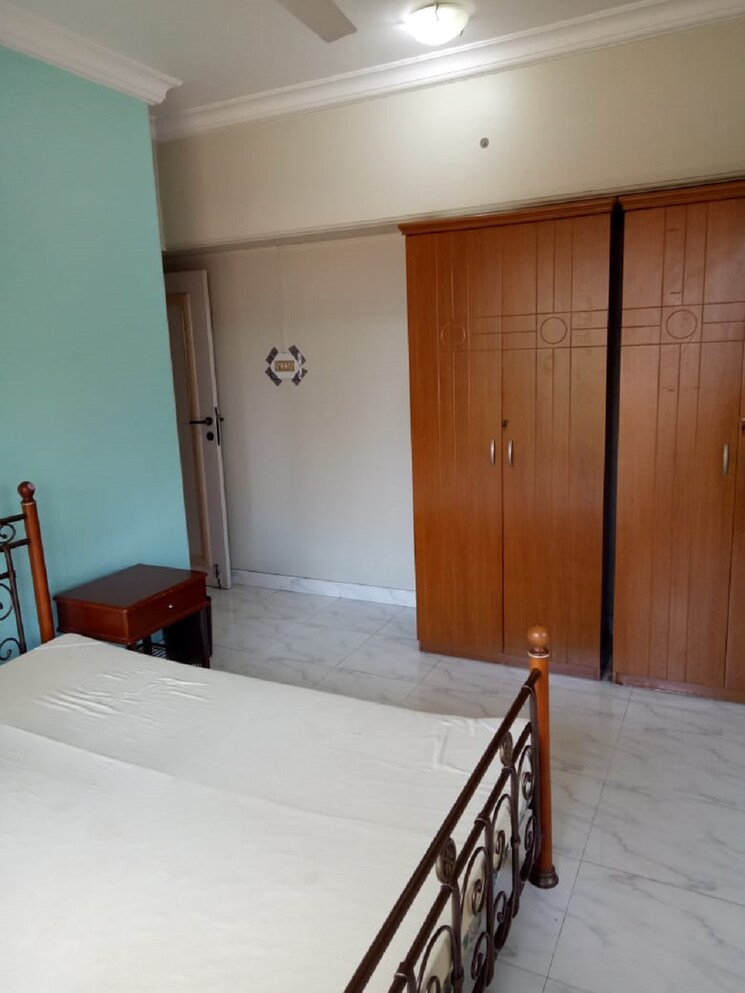 Room, bandra west 2 Bedroom 750 Sq.Ft. Apartment In Bandra West Mumbai 7653019