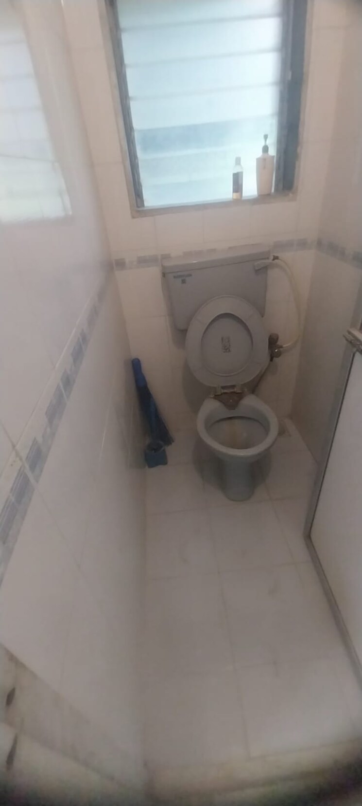 Bathroom, akal-chs 1 Bedroom 500 Sq.Ft. Apartment In Andheri East Mumbai 7653148