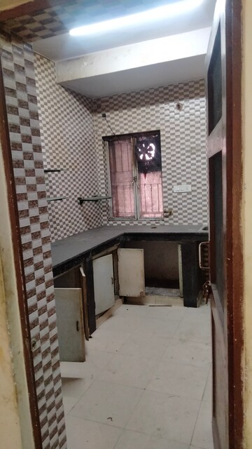 रेसिडेंशियल फ्लैट वर्ग फुट फॉर रेंट इन पश्चिम विहार दिल्ली  7653364